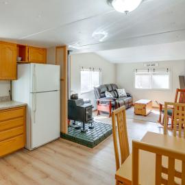 Deschutes Forest Basecamp! Oregon Cabin，位于拉派恩的酒店