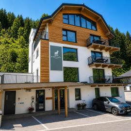 Bergschnucke homes - im Sommer inklusive Silvretta-Card，位于湖城的酒店