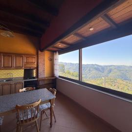 Casa Vacanze Panoramika Santa Cruz - Appartamento PANORAMIKA，位于Cicerale的酒店