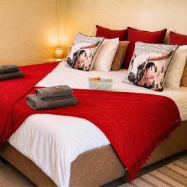Green Elephant Cottages Uis，位于Uis的酒店