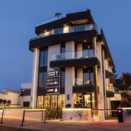 Boutique Hill Hotel，位于波扎雷瓦茨的酒店