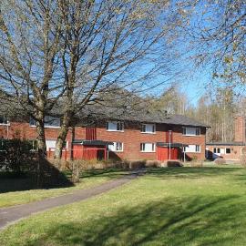 Sunflower Apartment 88 m2 Hyltebruk, Sweden，位于Hyltebruk的酒店