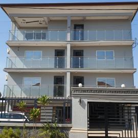 Duswin Hotel Gloucester, Freetown, SL，位于弗里敦的酒店