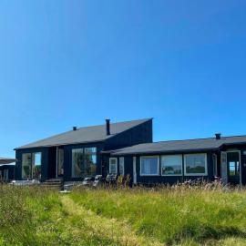 Summer House With Direct Beach Access Near Kikhavn，位于韩德斯泰德的酒店