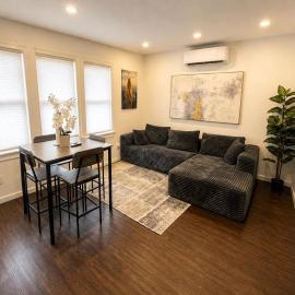 Cozy 2-bedroom with jacuzzi tub in perfect Queens with AC near JFK