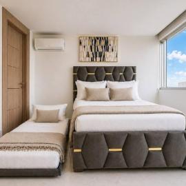 Luxury Sky Suite con Vista a la Ciudad, Titanium Aurora，位于Samborondón的酒店