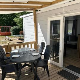 Camping de Contrexeville，位于孔特雷克塞维尔的酒店