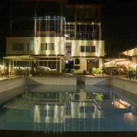 Peridott Inn，位于Jaigaon的酒店