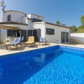 WELCS VILLA 348 PDA con piscina privada，位于卡隆赫的酒店