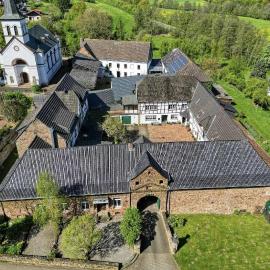 Hostel Burg Hausen，位于海姆巴赫的酒店