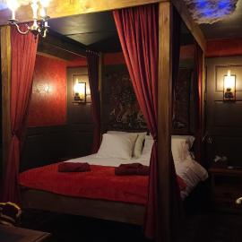 Aux Nuits Magiques，位于Coclois的酒店