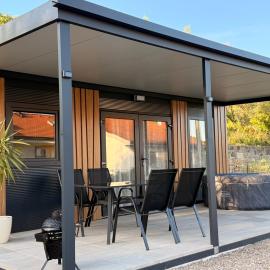 Mobile House Aurora with whirlpool