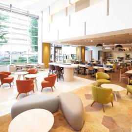 Holiday Inn & Suites Shin Osaka by IHG，位于大阪的酒店