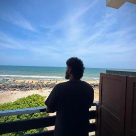 Serenity Beach Inn，位于蓬蒂切里的酒店