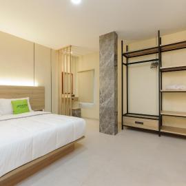 Urbanview Hotel Pelita Nagoya Batam，位于Jodoh的酒店