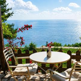 Anerada Houses - Seaviews Above Egremni in Lefkada，位于雅莎尼奥的酒店
