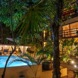 Terasu Riviera Maya Hotel & Spa, en Xcaret，位于普拉亚卡门的酒店