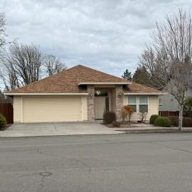 3 Bedroom House Suburban Retreat，位于格雷舍姆的酒店