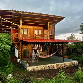 Highland Bamboo Cabin, San Cristóbal Galápagos，位于圣克里斯托瓦尔的酒店