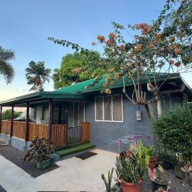 Linas Lodge，位于Vaitele的酒店