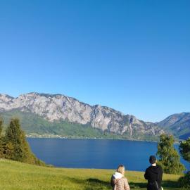 MEGA WEEKEND Apartment in Salzkammergut Nähe Attersee Traunsee Gmunden Bergen，位于Attnang-Puchheim的酒店