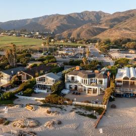 Malibu Dunes by Fieldtrip Expansive Hamptons-Style Estate w Private Beach Backyard