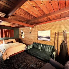 adoba inn Charlevoix，位于沙勒瓦的酒店