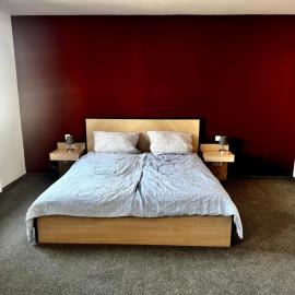 Neros Hotel，位于Siegenburg的酒店