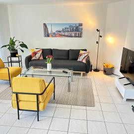 Dream Stay I Zentral I cosy I self check in I nähe Basel，位于普拉特恩的酒店
