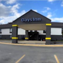 Days Inn by Wyndham Fargo - West Acres，位于法戈的酒店