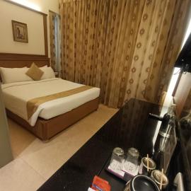Hotel Roopa