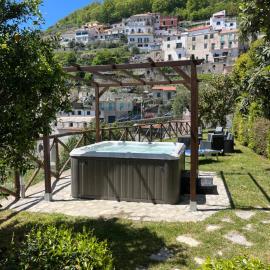 Villa la Torretta，位于斯卡拉的酒店