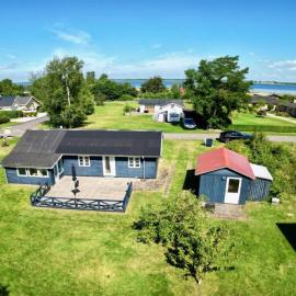 Holiday Home Annelouise - 180m to the fjord by Interhome，位于斯托沃勒的酒店