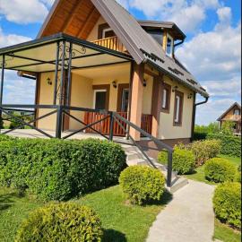 Vikendice Božić，位于Višnjićevo的酒店