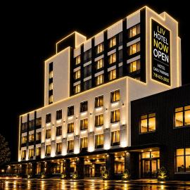 LIV Hotel Bronx GRAND OPENING，位于布朗克斯的酒店