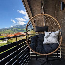 ACHZEIT - Alpenhaus mit Sauna, Kamin & Grill nahe Oberstdorf - 3BR，位于费斯恩的酒店