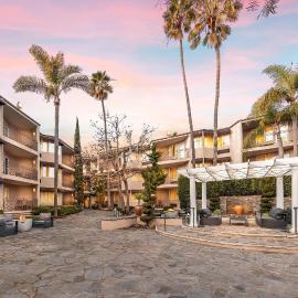 The Belamar Hotel Manhattan Beach, Tapestry by Hilton