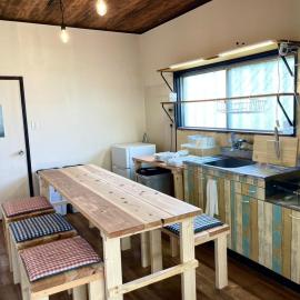 一茶屋 壱番館 Quiet 3DK House with Garden in Hiroshima Shuttle service available，位于广岛的酒店