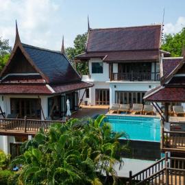 Private Pool 4BR Villa with Sea View Sleeps 8，位于梅尔皮姆的酒店