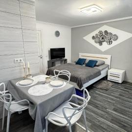 Lake & Park 3-Room Apartment，位于捷尔诺波尔的酒店
