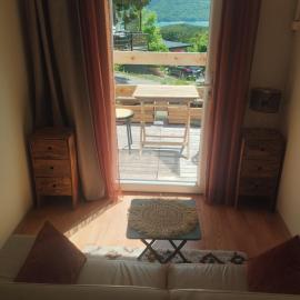 Mobile Home vue lac à 700m de la baie st Michel，位于绍尔日的酒店