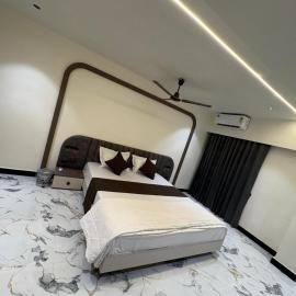 Hotel D Lite Inn，位于朱纳格特的酒店