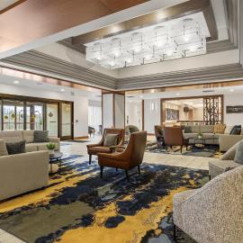 DoubleTree by Hilton Pittsburgh-Green Tree，位于匹兹堡的酒店