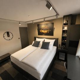 NOX HOTEL - Digital-Check-In - No Reception - nahe Bretten & Karlsruhe - 1 Grey，位于Wössingen的酒店