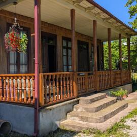 Martvili Guest House OASIS