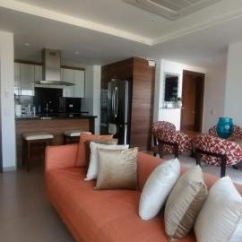 Lujoso Dpto vista a ciudad Edificio Poseidón，位于曼塔的酒店