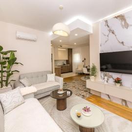 Luxury Apartment Milos，位于多布罗塔的酒店