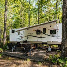 2-bedroom Camper Trailer Cottage #3