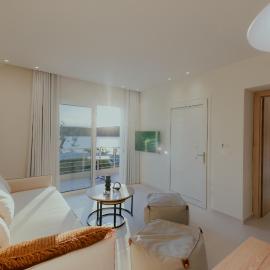 Lefka Apartment，位于维瓦里的酒店