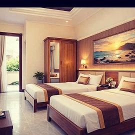 Nhà khách trung tâm giáo dục bãi c sầm sơn，位于岑山的酒店
